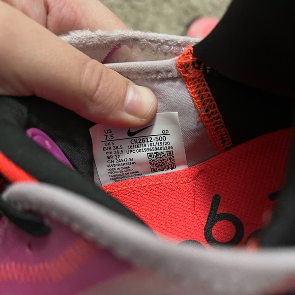 Discontinued Nike Air Max 2090 Iced Lilac Fire Pink lace up sneakers - Picture 3 of 7